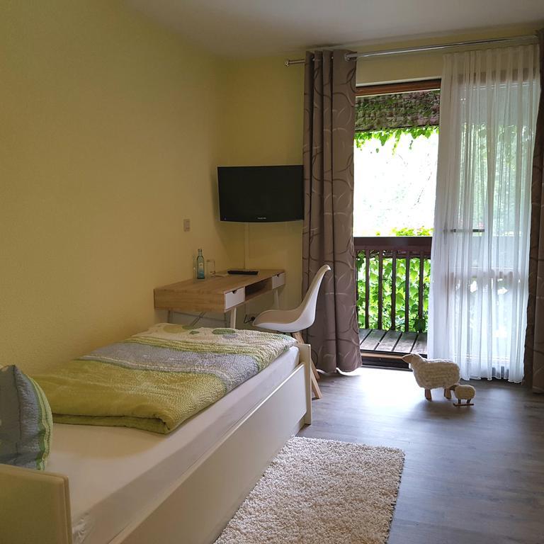 Schneiderlein Hotel Limbach-Oberfrohna Ngoại thất bức ảnh