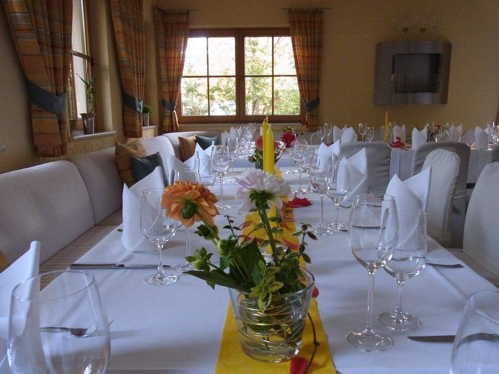 Schneiderlein Hotel Limbach-Oberfrohna Ngoại thất bức ảnh